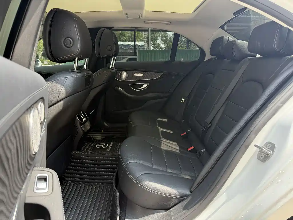 Mercedes-Benz C-Class 2018