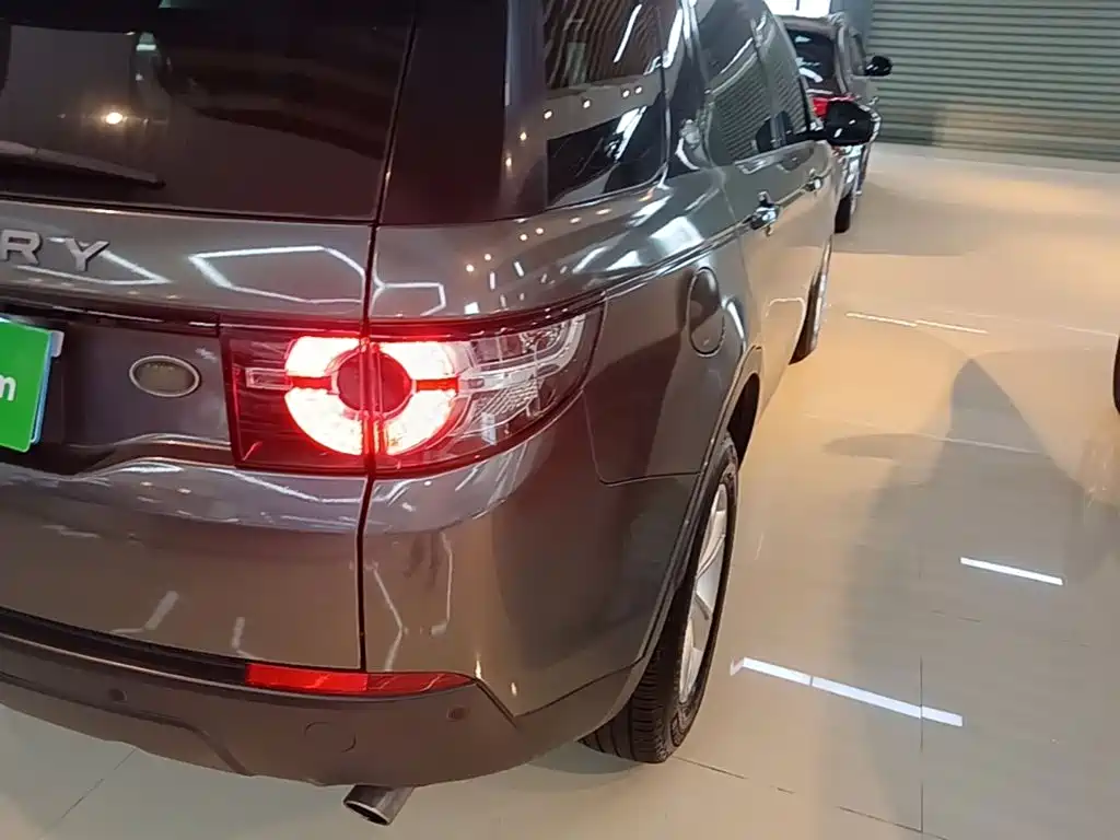 Land Rover Discovery Sport 2016 — фото 8