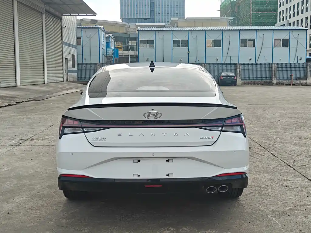 Hyundai Elantra 2023