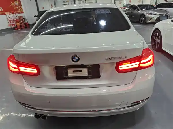 BMW 3 Series 2017