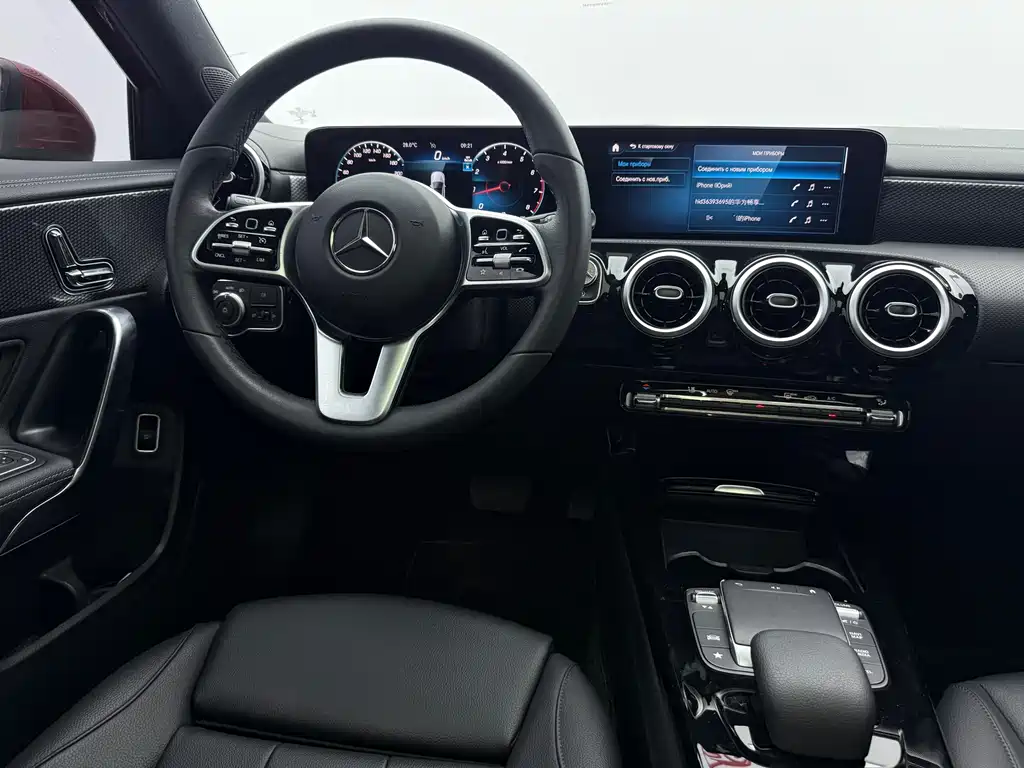 Mercedes-Benz A-Class 2022 — фото 10