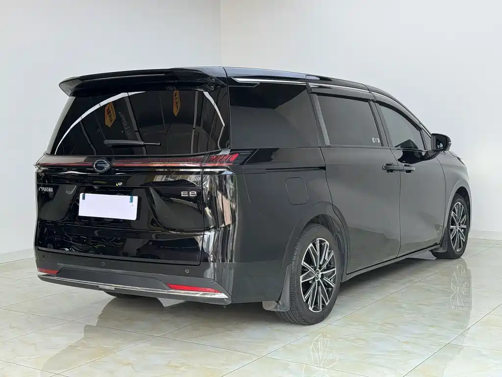 GAC Trumpchi E8 PHEV 2024 — фото 9