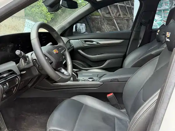 Cadillac CT5 2024