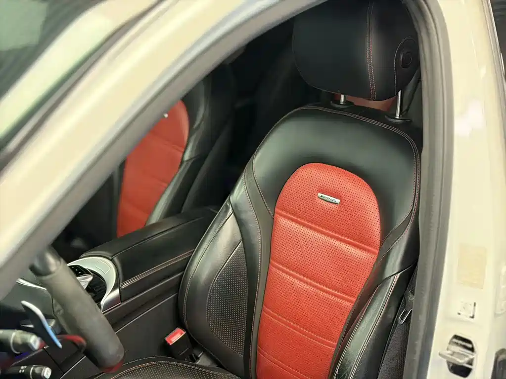 Mercedes-Benz C-Class AMG 2015 — фото 14