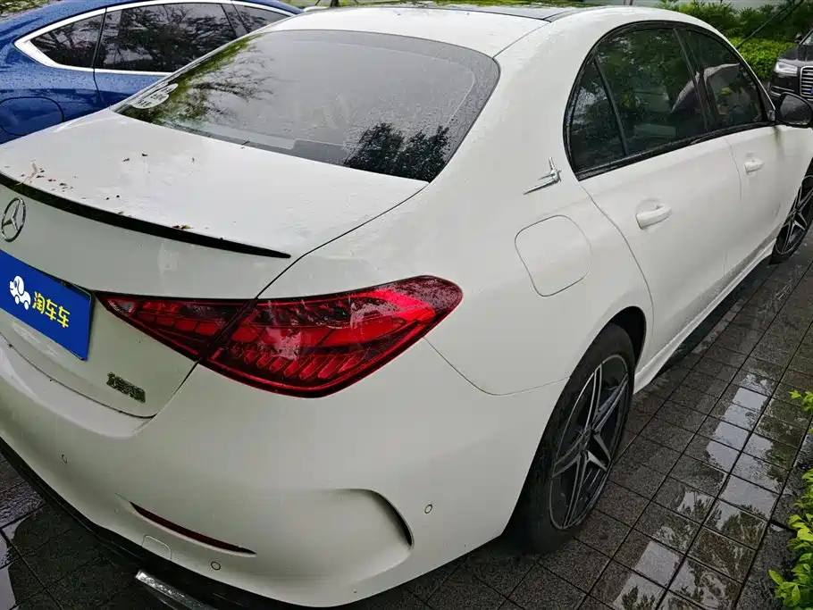 Mercedes-Benz C-Class 2024
