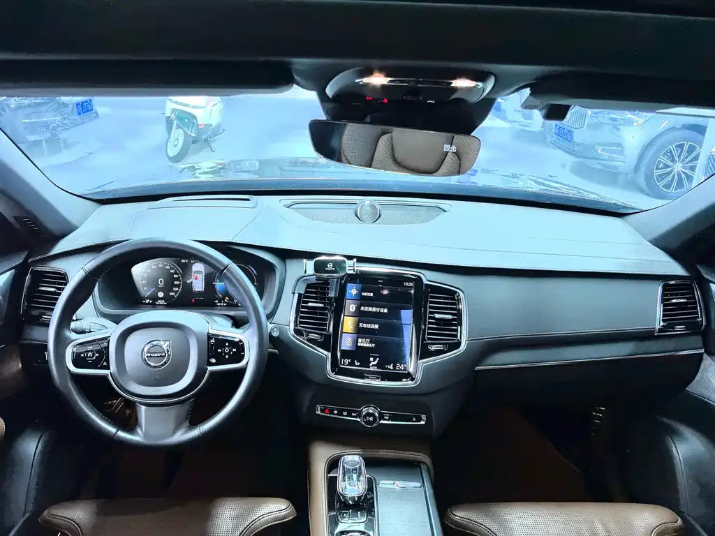 Volvo XC90 PHEV 2021 — фото 3