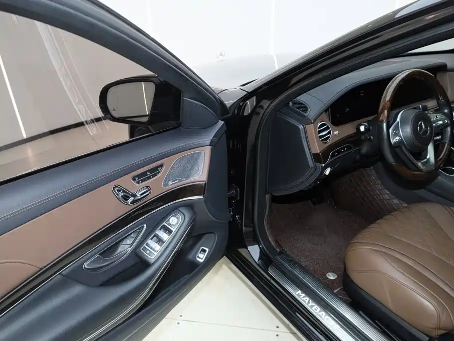 Mercedes-Benz Maybach S-Class 2018 — фото 15