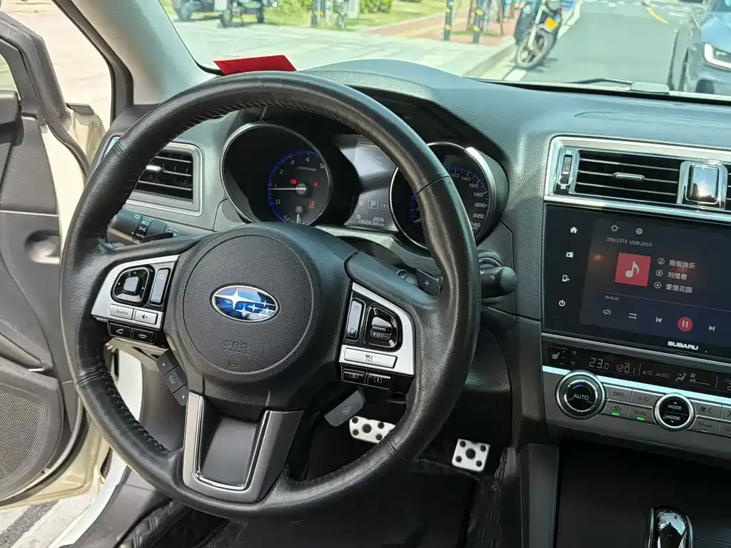 Subaru Legacy 2017