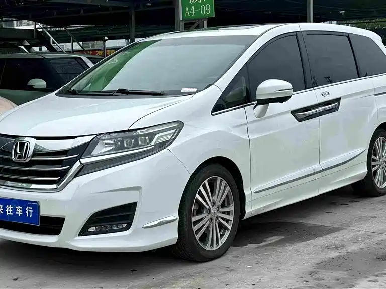 Honda Elysion 2019 — фото 1