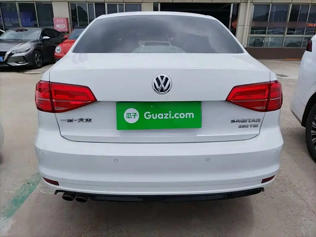 Volkswagen Sagitar 2019
