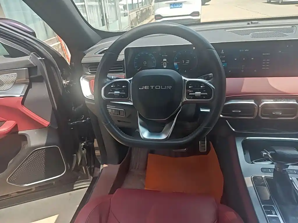 Jetour Jietu X70 PLUS 2022 — фото 11