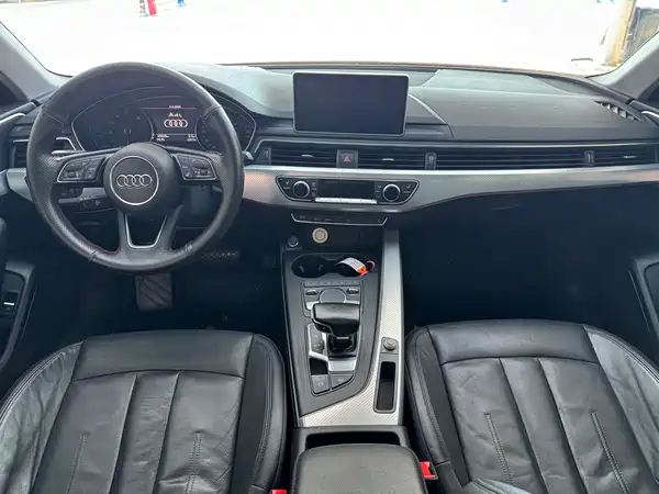 Audi A4L 2017