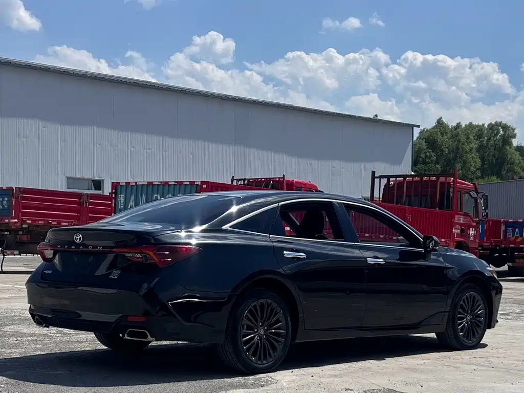 Toyota Avalon 2020