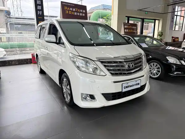 Toyota Alphard 2012