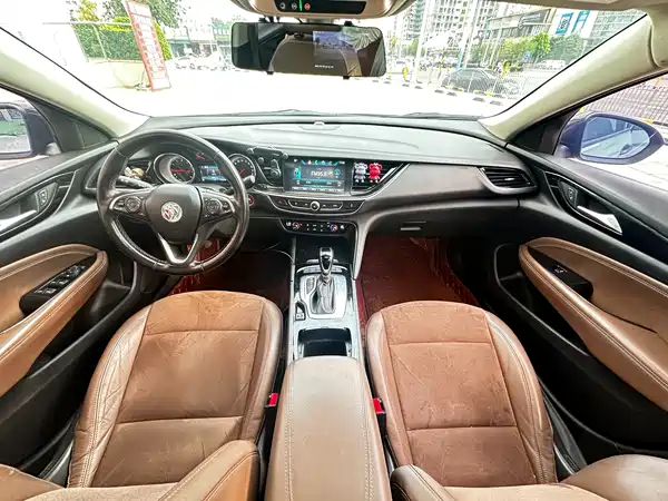 Buick Regal 2020