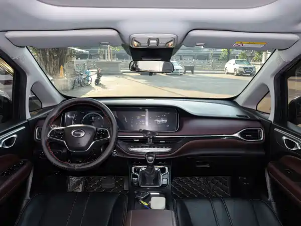 GAC Trumpchi M6 2021