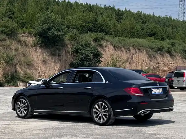 Mercedes-Benz E-Class 2017
