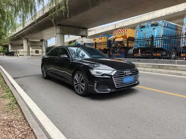Audi A6L 2022