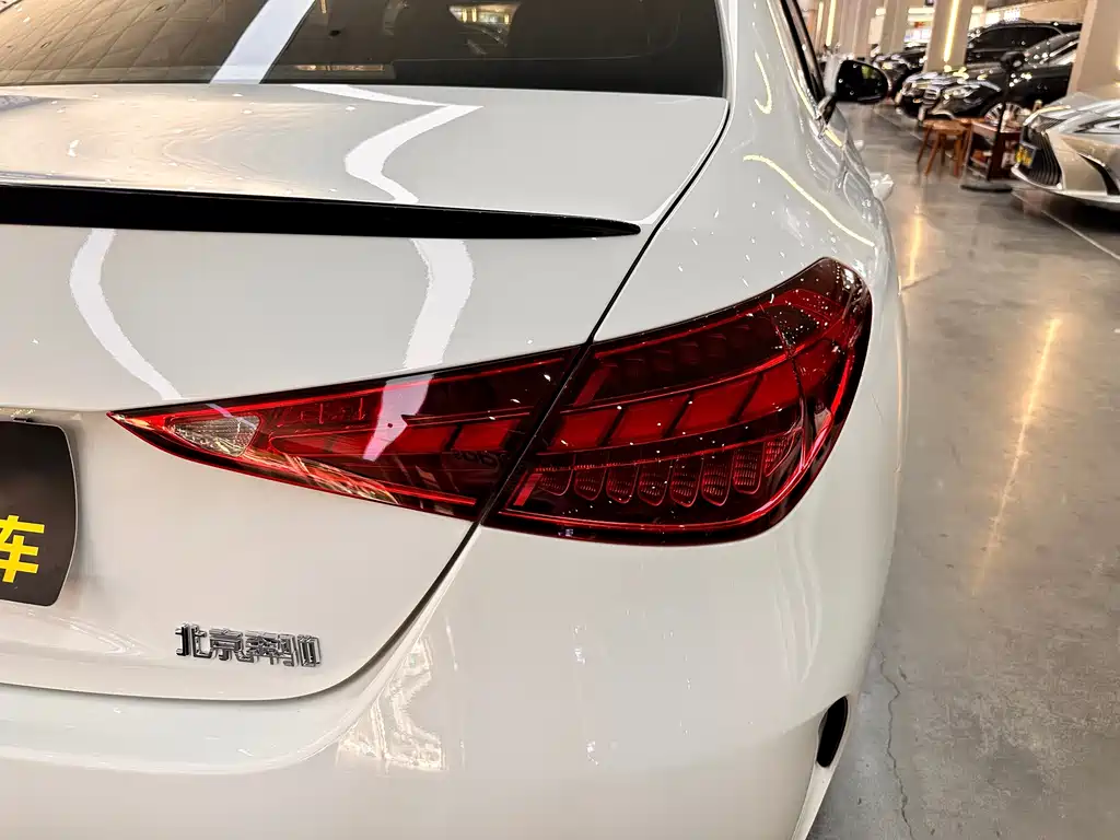 Mercedes-Benz C-Class 2023 — фото 18