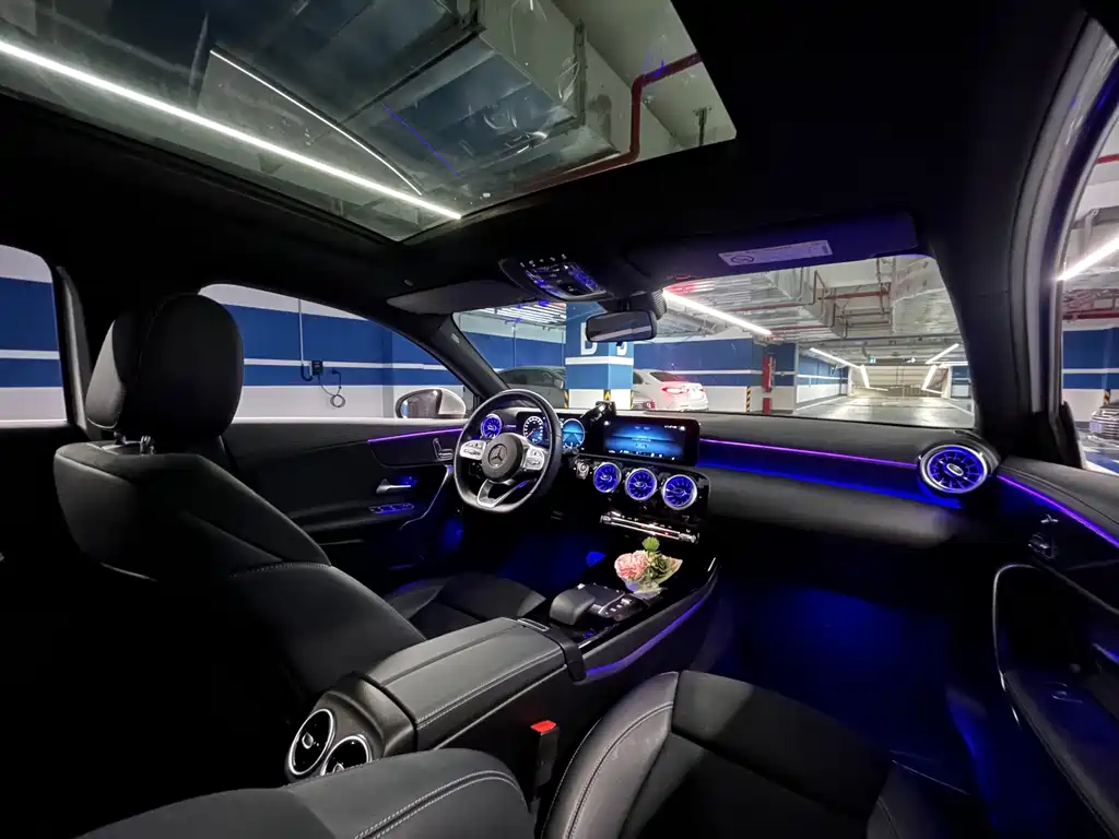 Mercedes-Benz A-Class 2023 — фото 18