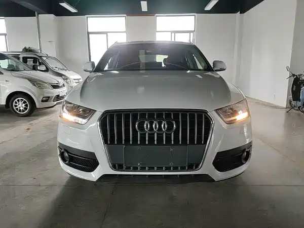 Audi Q3 2015