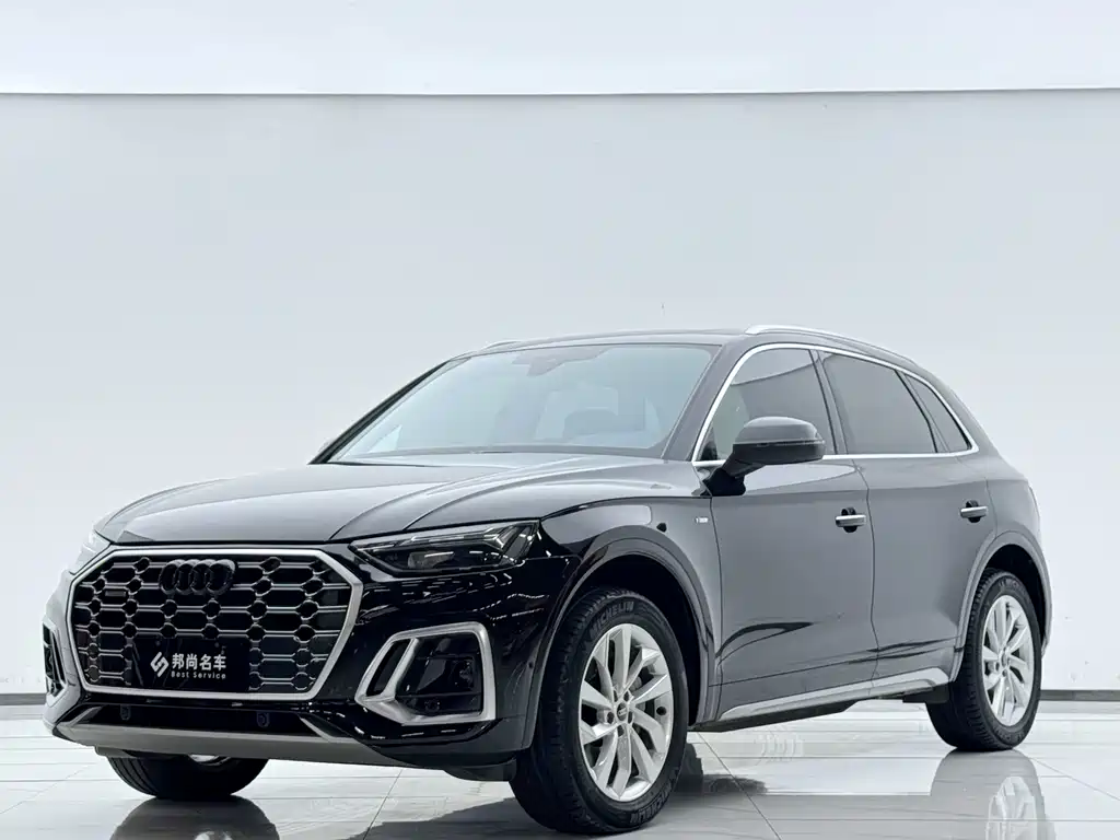 Audi Q5L 2022 — фото 1