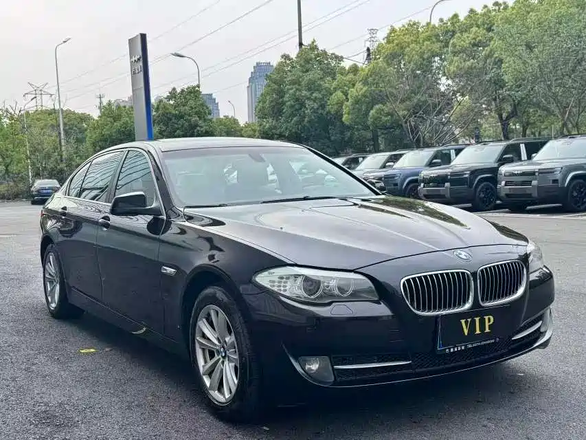 BMW 5 Series 2012 — фото 2