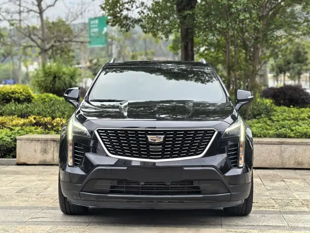 Cadillac XT4 2021 — фото 2