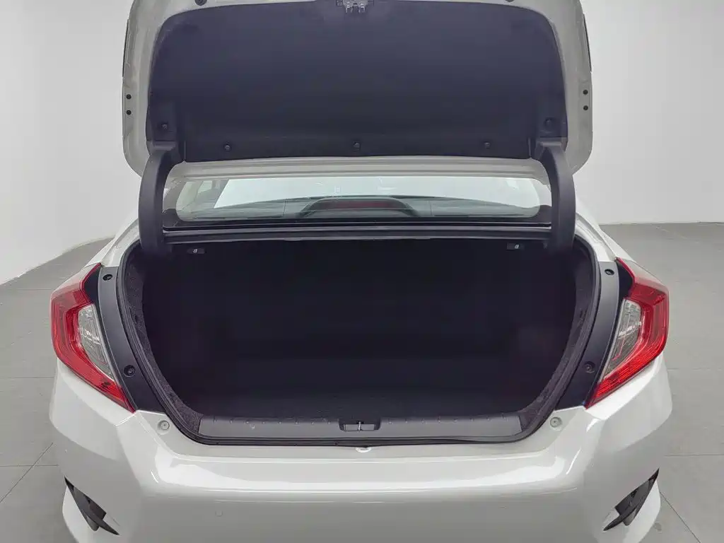 Honda Civic 2021 — фото 16