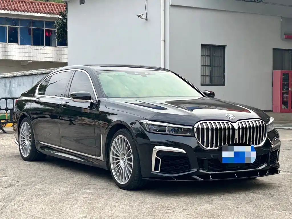 BMW 7 Series 2017 — фото 3