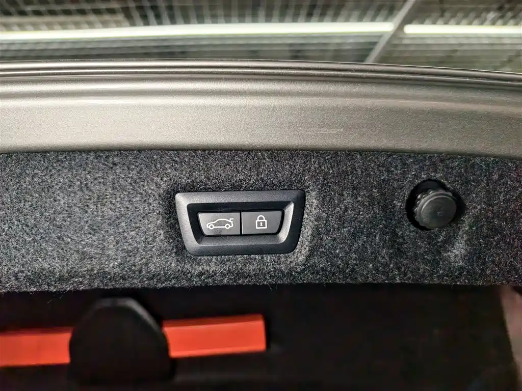 BMW 5 Series 2020 — фото 15