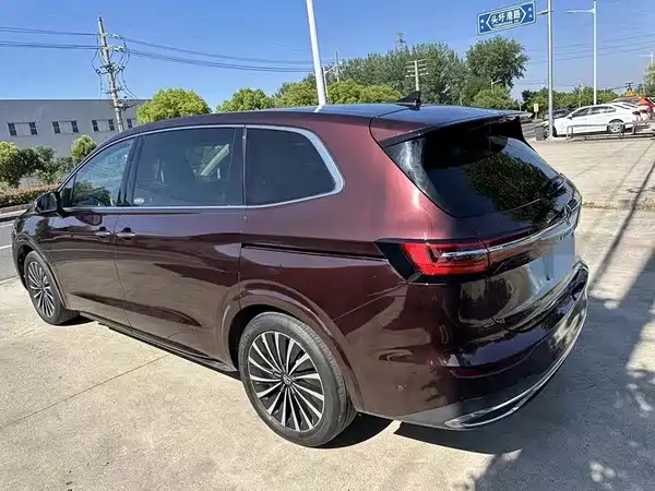 Volkswagen Viloran 2022