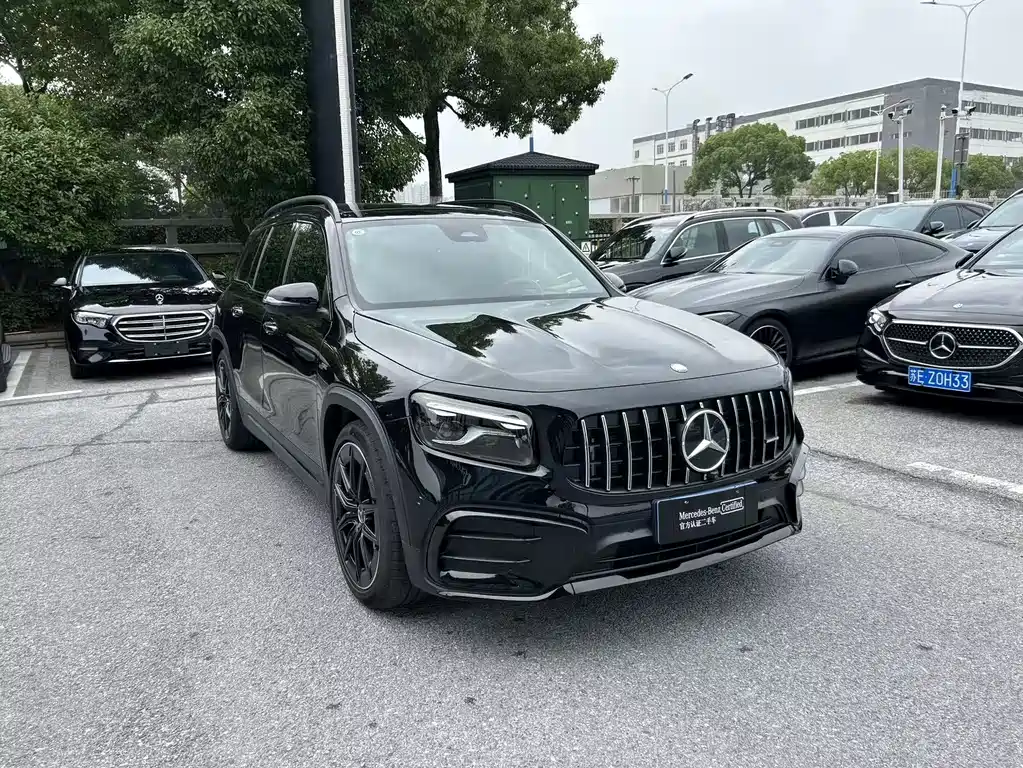 Mercedes-Benz GLB AMG 2025 — фото 3