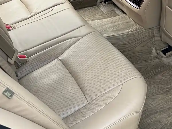 Toyota Crown 2011