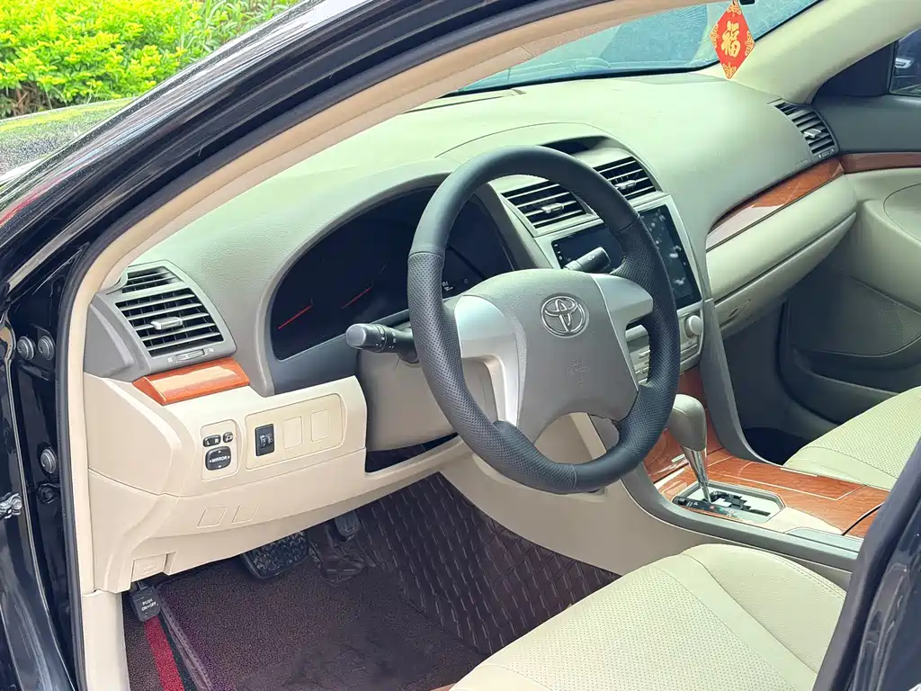 Toyota Camry 2014