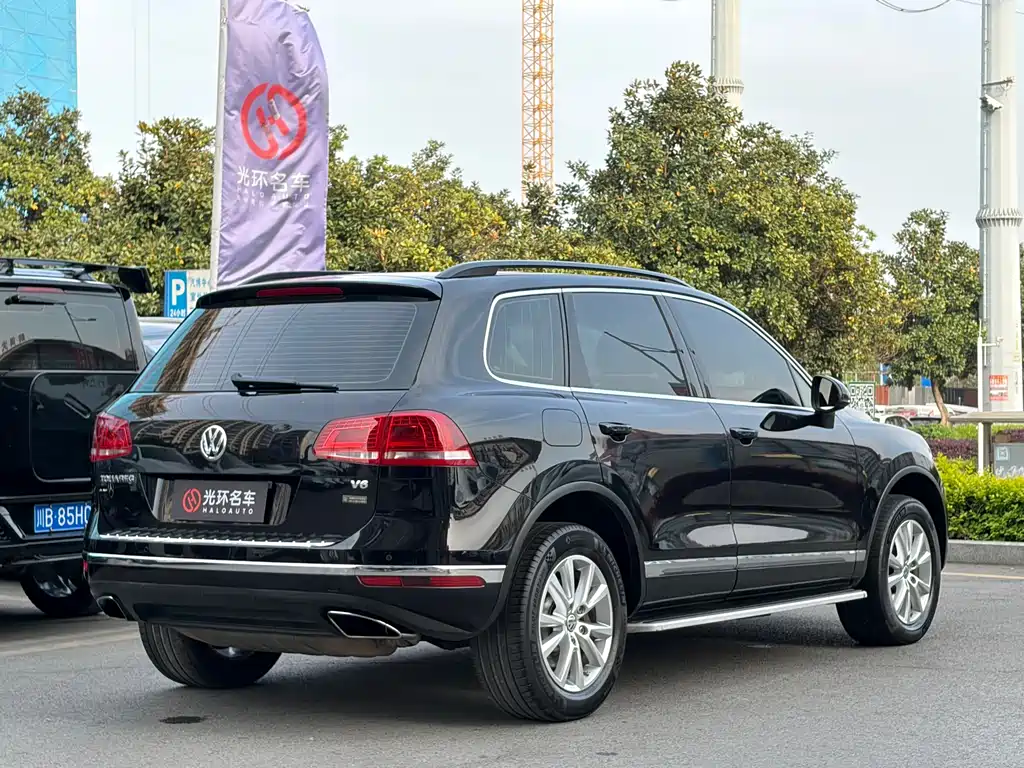 Volkswagen Touareg 2017 — фото 6