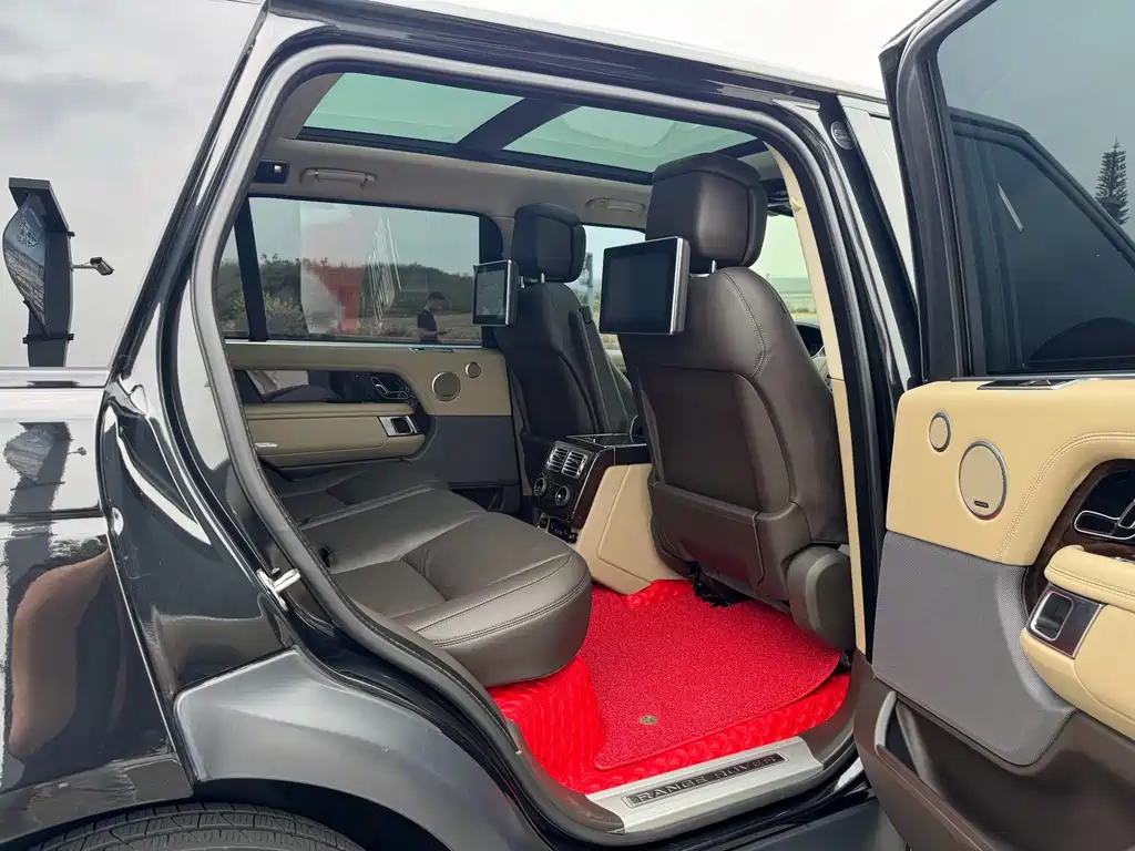 Land Rover Range Rover 2022 — фото 13