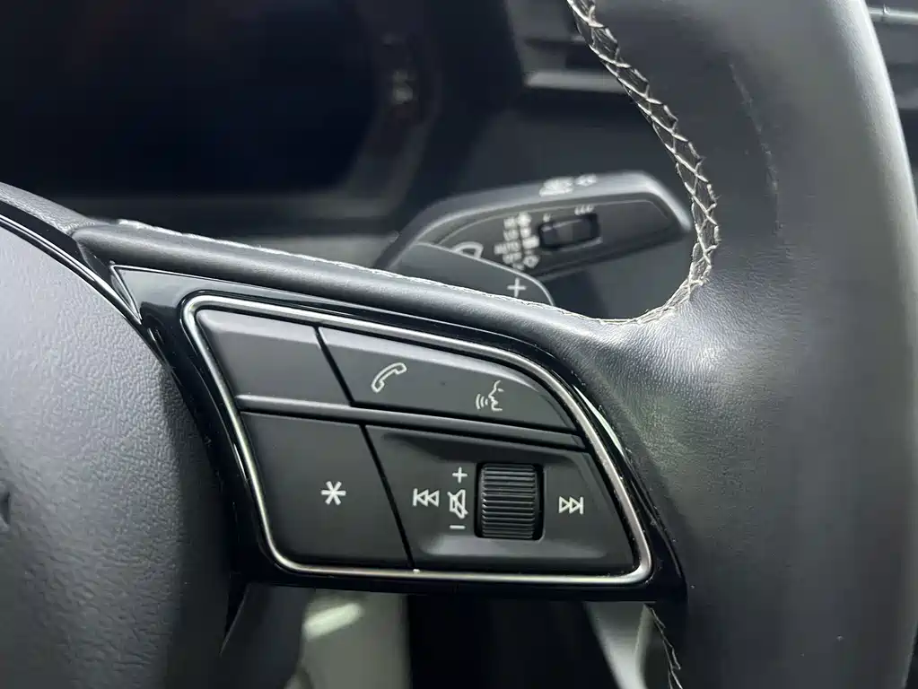 Audi A3 2023 — фото 13