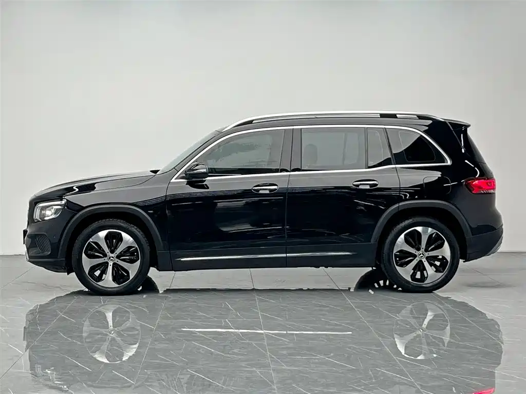 Mercedes-Benz GLB 2022 — фото 3
