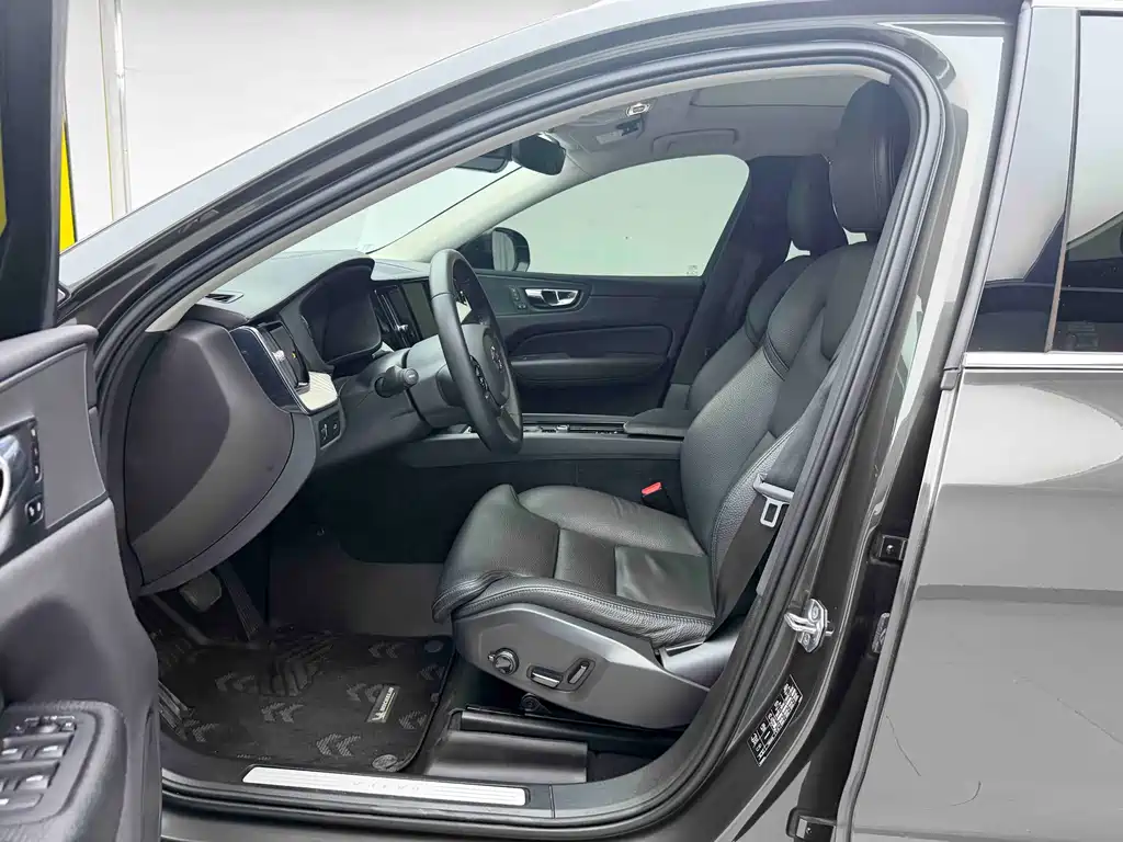 Volvo XC60 2020