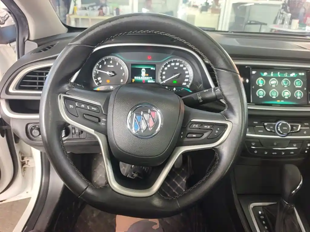 Buick Excelle 2019 — фото 11