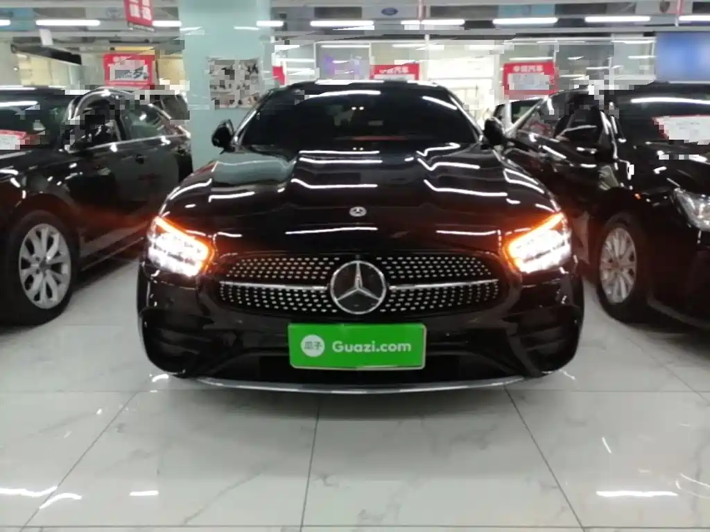 Mercedes-Benz E-Class 2022