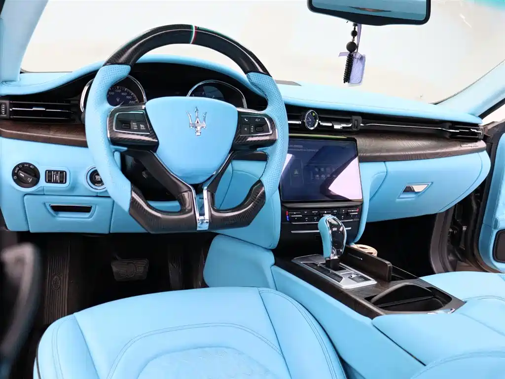 Maserati Quattroporte 2013 — фото 10