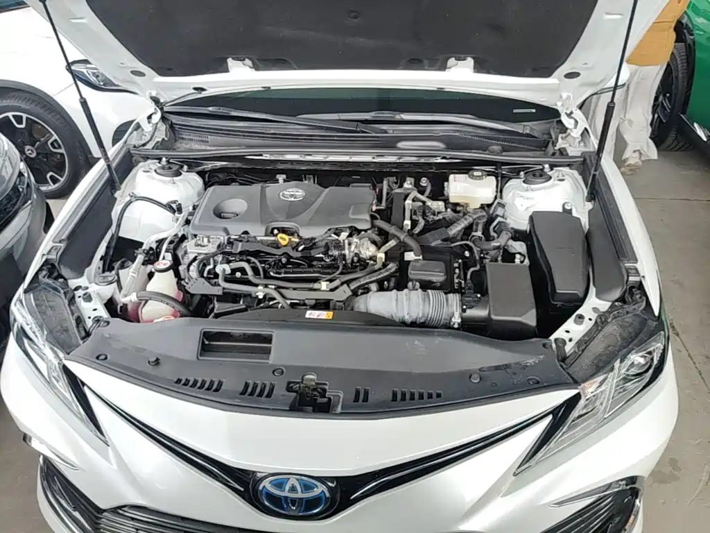 Toyota Camry 2023 — фото 20