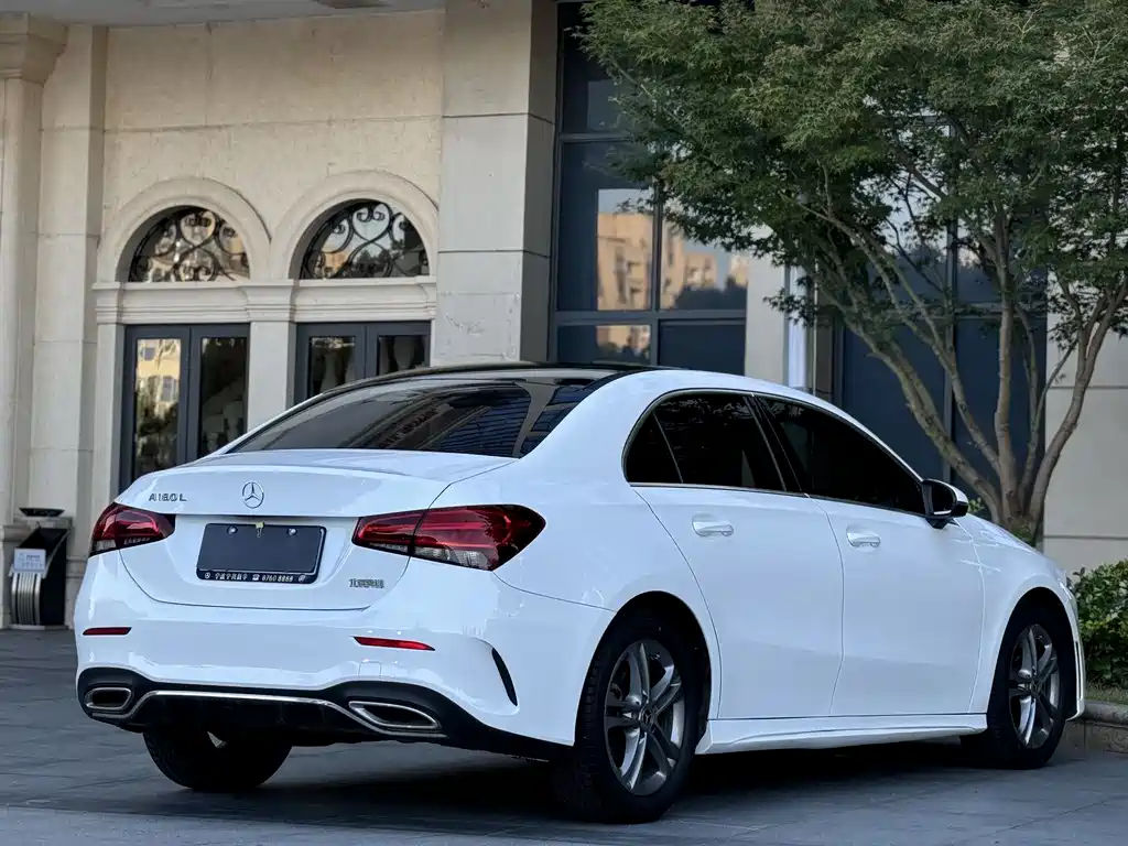 Mercedes-Benz A-Class 2021 — фото 11