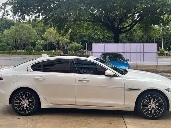 Jaguar XEL 2020