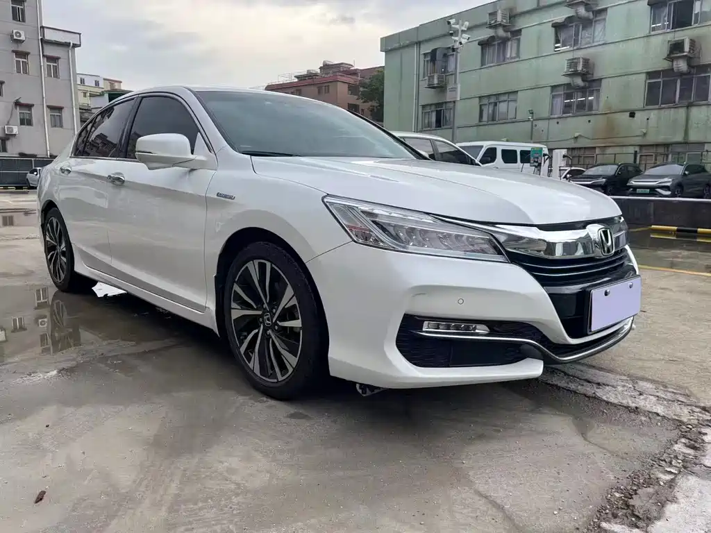 Honda Accord 2018 — фото 3