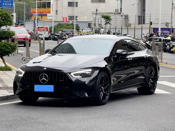 Mercedes-Benz AMG GT 2025