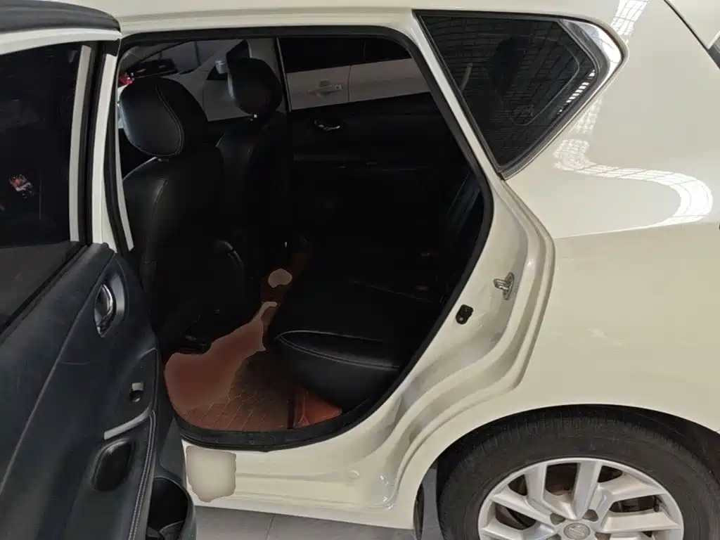 Nissan Tiida 2021 — фото 17