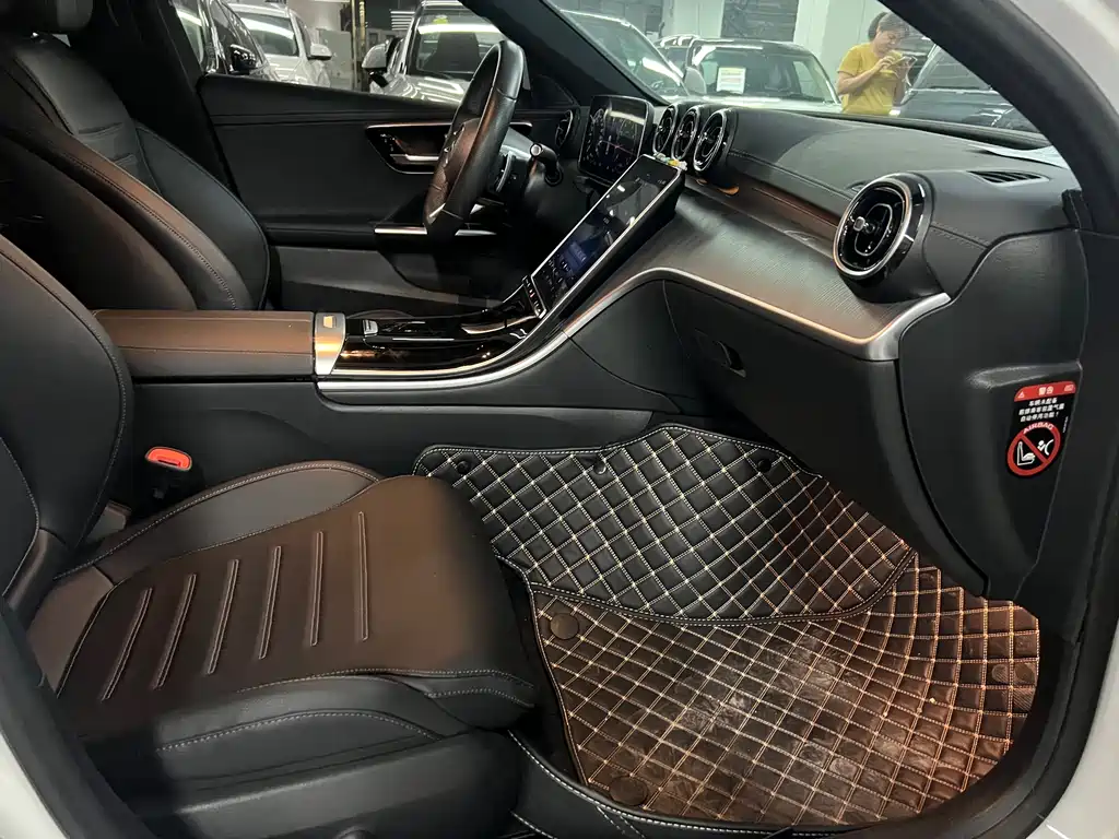 Mercedes-Benz C-Class 2022 — фото 13